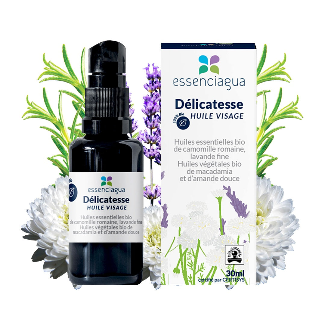 南法精油 Essenciagua 法國洛澤爾芳療舒敏修護油 - 溫柔之境 (精緻舒敏臉部油 )，以甜杏仁油與夏威夷堅果油為基底，結合羅馬洋甘菊與高地薰衣草的舒緩修護能量，帶來溫和且安心的日常保養體驗。